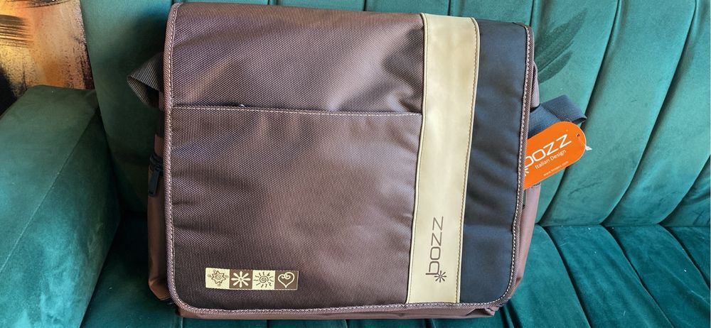 Geanta laptop sau uz multiplu . Produsul edte nou .