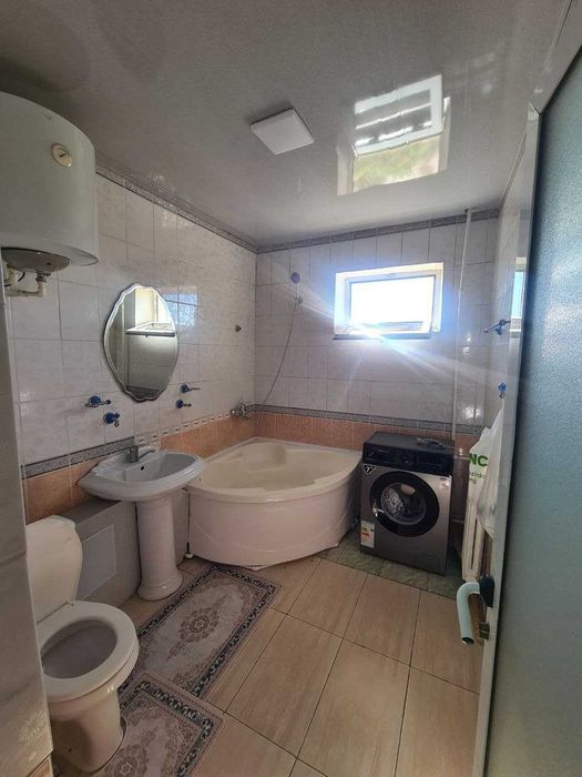 Продаётся 4х комн квартира на 3 этаже Ор-р  5 Микрорайон Жомий