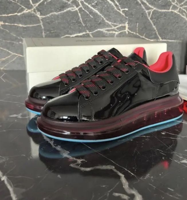 Мъжки обувки McQueen