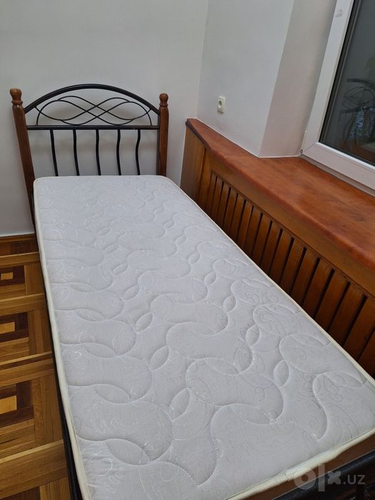 Кровать с ортопедическим матрацом