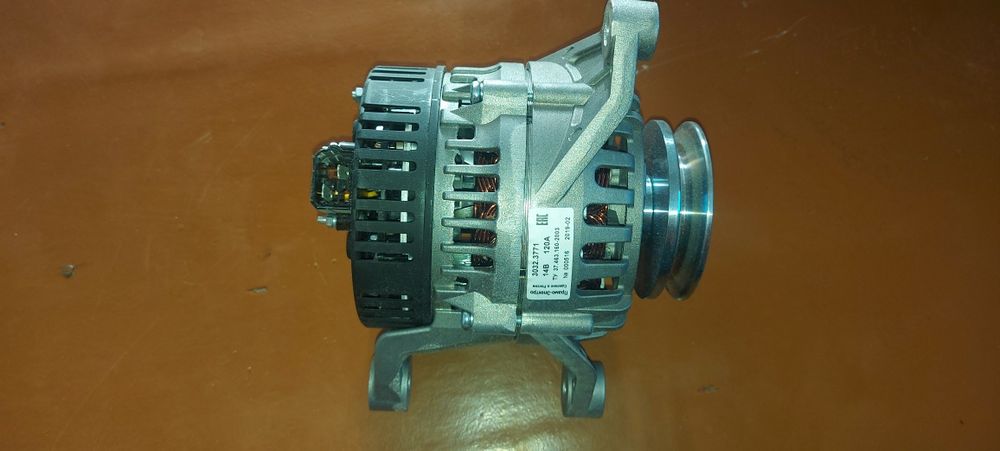 Генератор на автобус. Пазик.  На 120 Ампер.