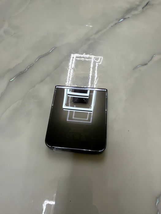 Samsung Galaxy Z Flip 5