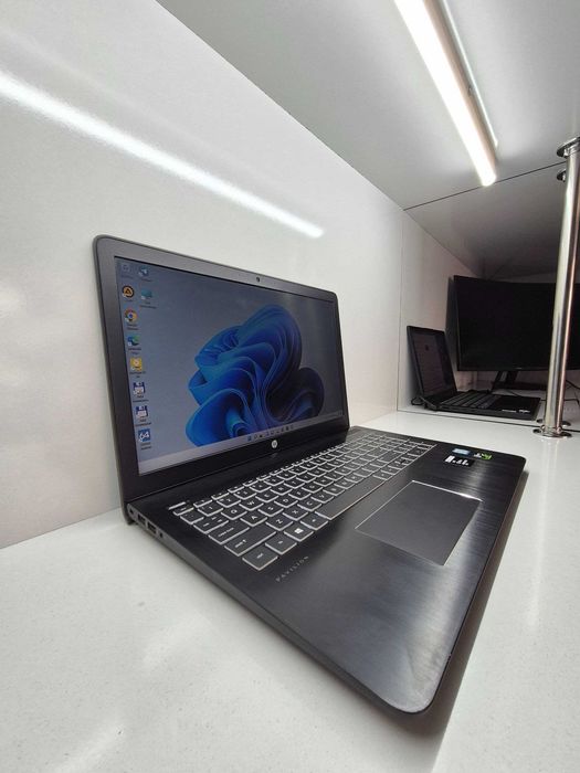 HP  Pavilion Gaming Core i5-7300HQ  8/128gb HDD 500gb