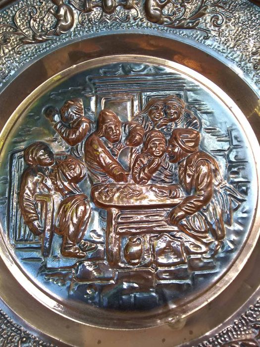 Медни картини с релеф