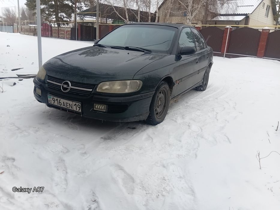 Опель омега на ходу