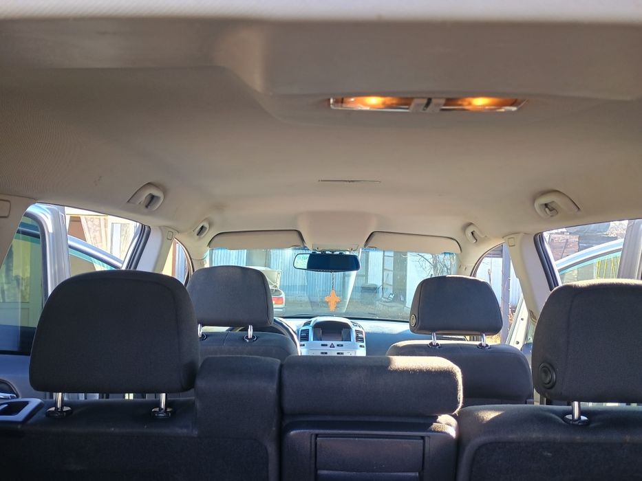 7 мест Опель Зафира