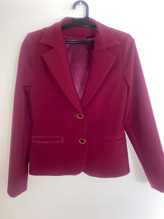 Costum și rochie de seara