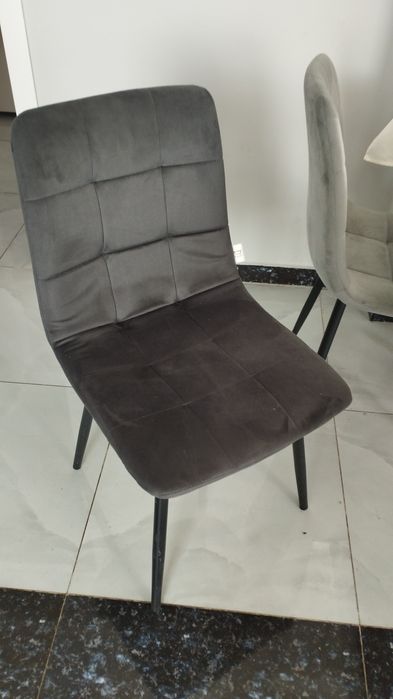 Продам стулья в наличии 40 штук по 5000