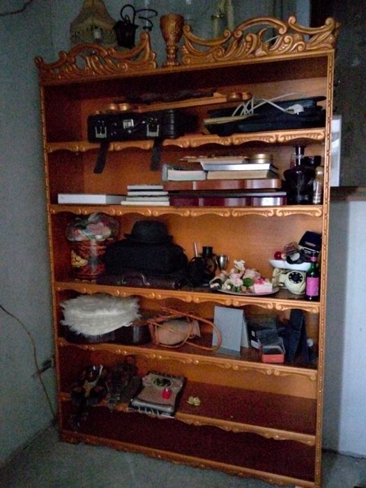 Bibliotecă / Etajeră Clasic-Baroc din Lemn Masiv Sculptat