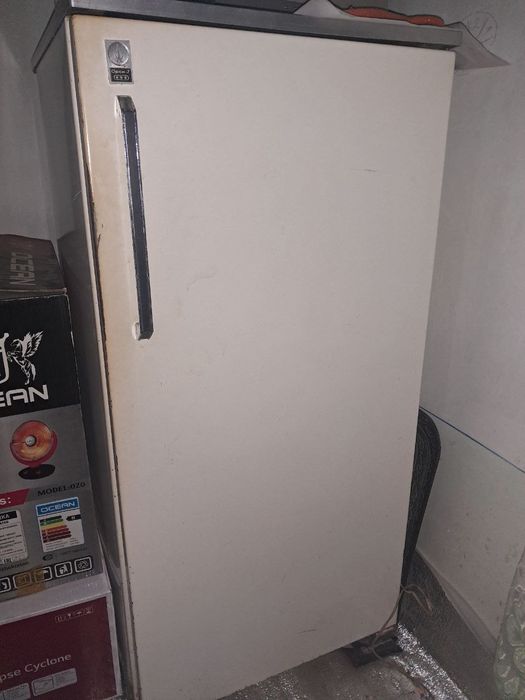 Холодильник всё работает