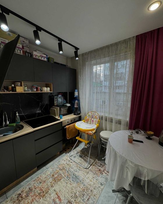 Продам 3 комн. кв., в Центре