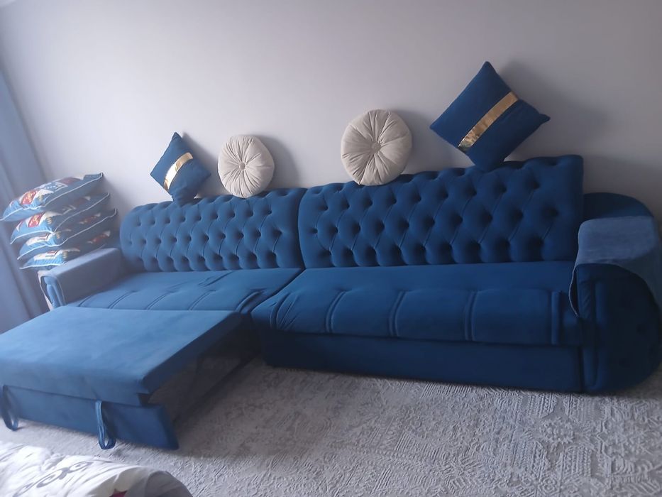 Диван длинный для гостинной