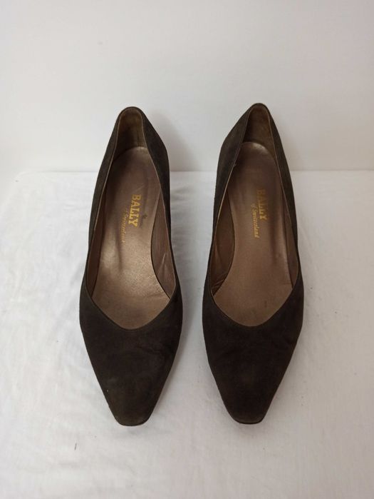 Pantofi BALLY  din piele intoarsa marimea 5 1/2