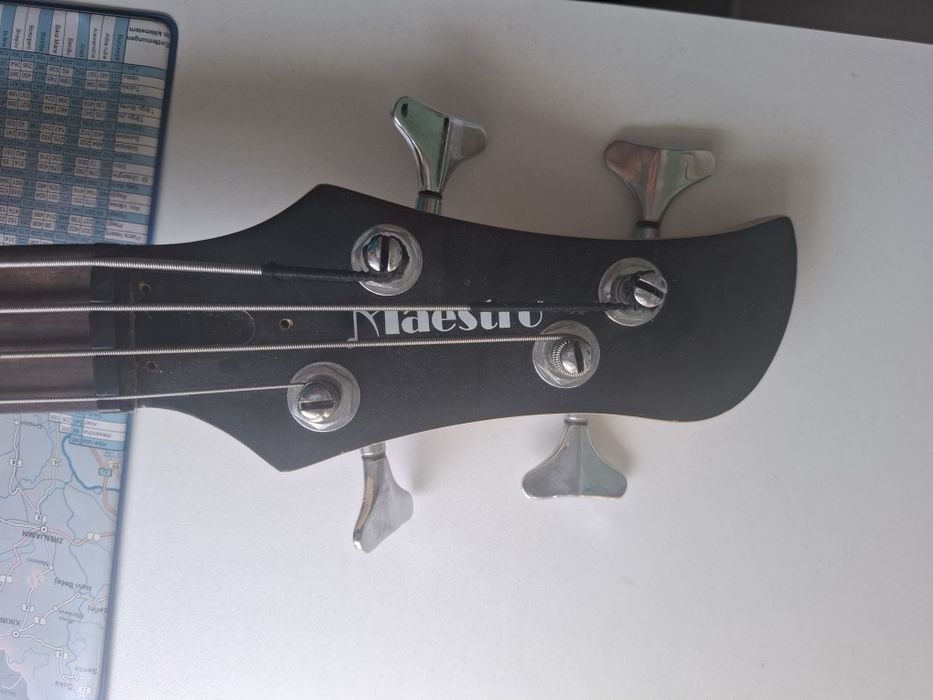 Chitară Bass Maestro