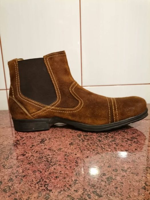 Велурени ботушки