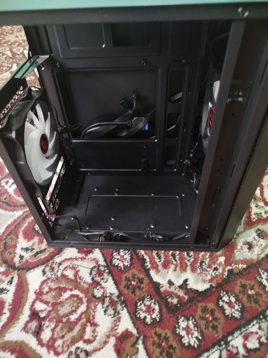 Продам корпус для компьютера