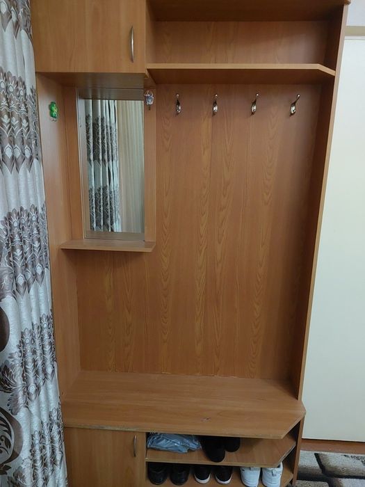 Прихожая для вещей и обуви