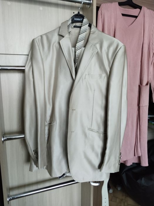 Отдам даром размер 42