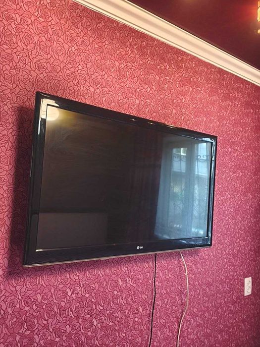 Телевизор LG  в отличном состоянии