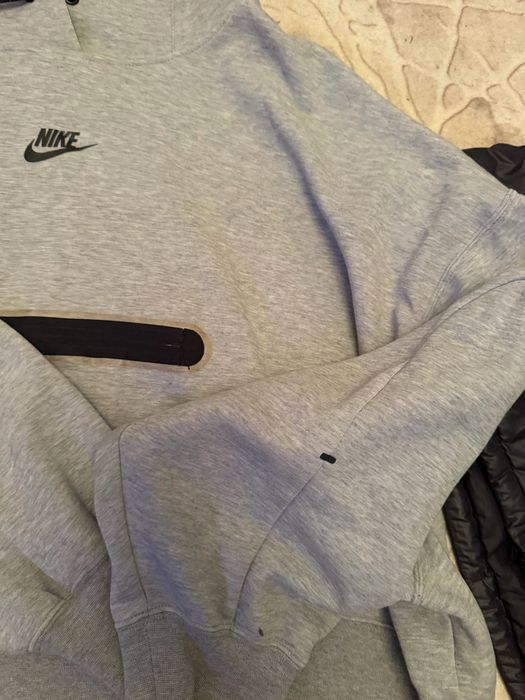 Суитчър Nike Tech Fleece