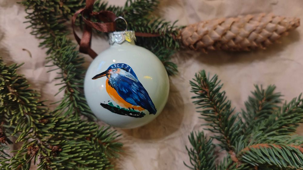 Коледни стъклени топки, ръчно рисувани