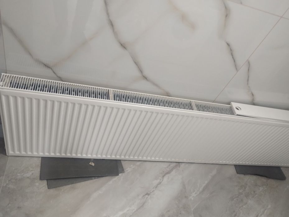 Vând calorifer încălzire 3 m
