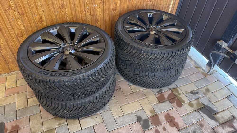 Комплект дисков от range rover 2025