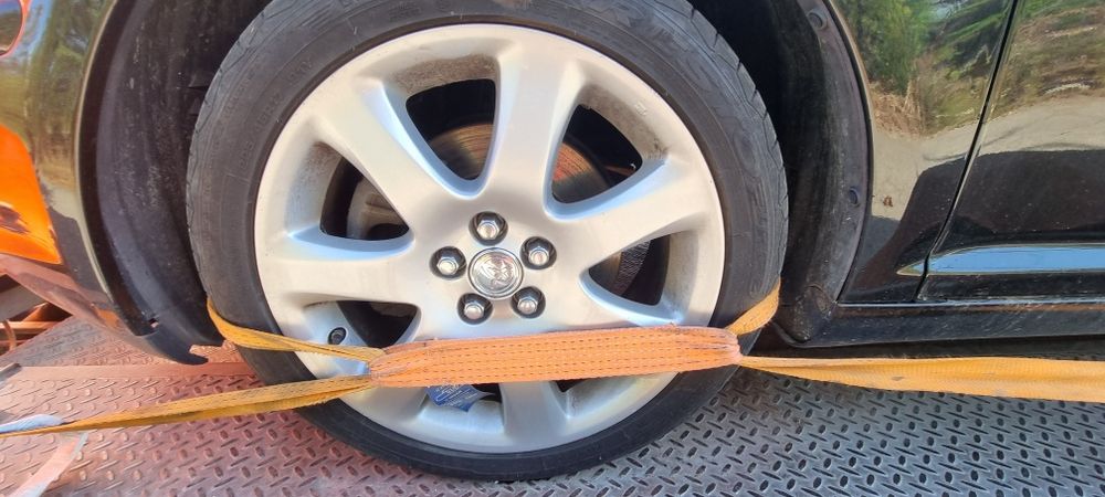 Toyota avensis 2.4 automatic  Тойота авенсис 2.4 автоматик на части