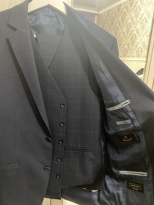 Продаётся Костюм