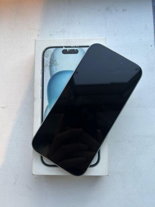 Iphone 15   128gb