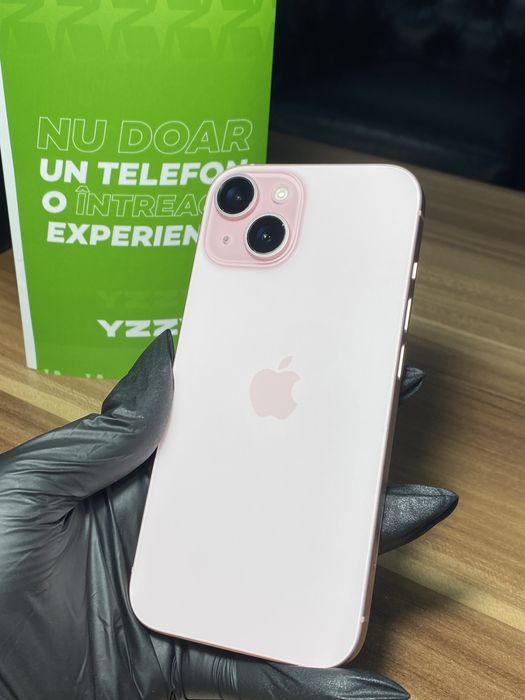 iPhone 15 / 256 GB / Sănătate baterie 92% / Foarte bun