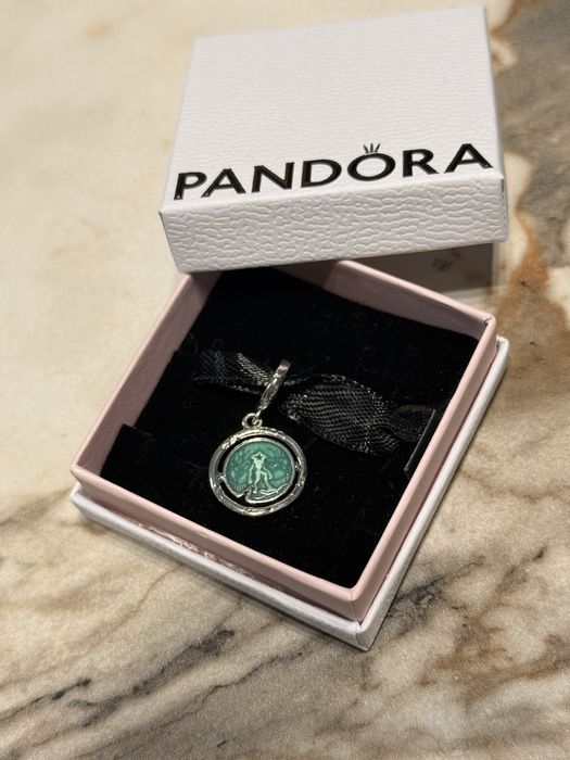 charm pandora stranger things