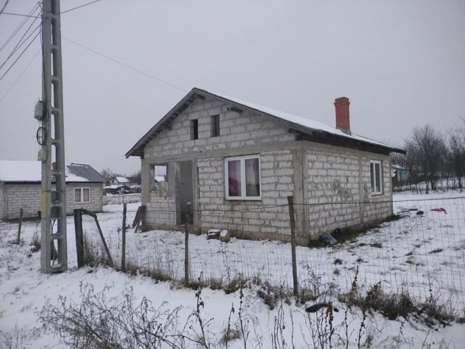 Casă la țară în Rădăuți Prut