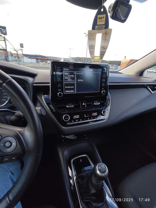 Toyota Corolla Sedan 1.5 model Business