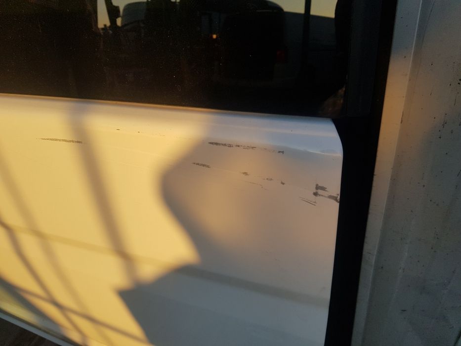 Usa laterala culisanta stanga mercedes vito viano w639