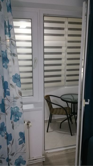 Proprietar: Ofer spre închiriere ap.2 camere in zona foarte buna/centrala, et.1, bulevardul Independentei (langa Piata 1 Mai)