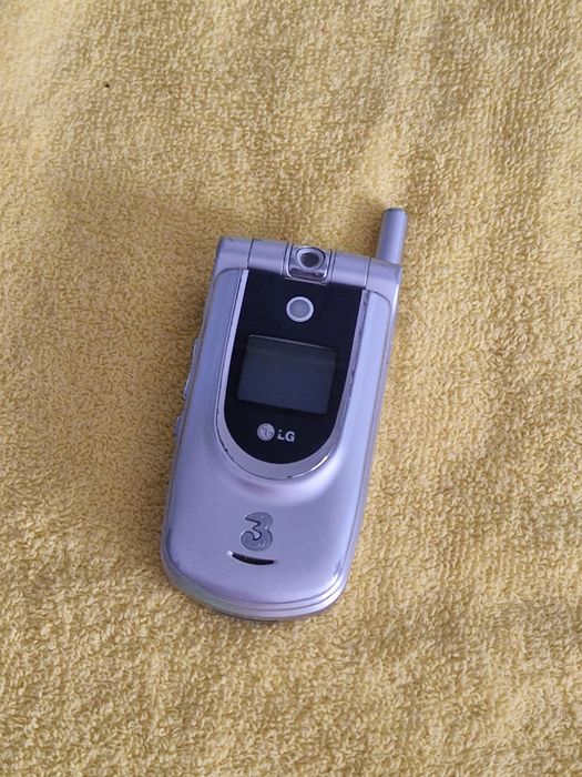 Telefon lg U8110