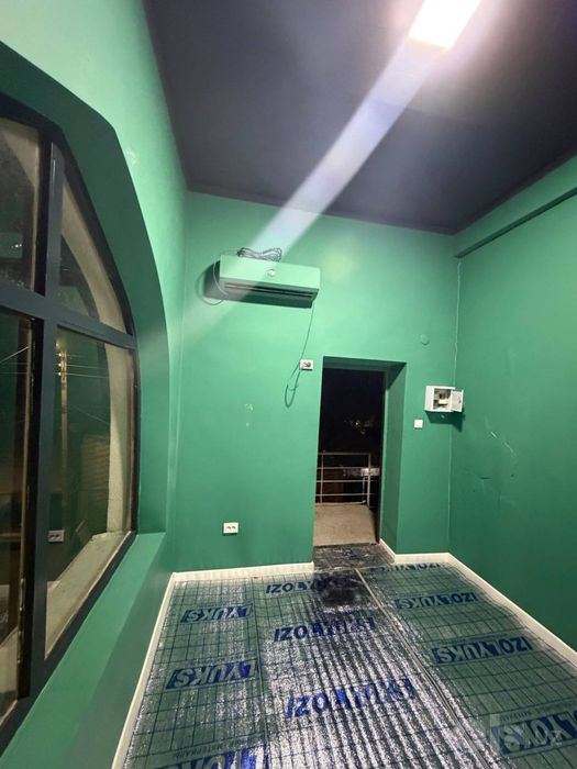Ko’kcha masjidi yaqinida kichkina ofis