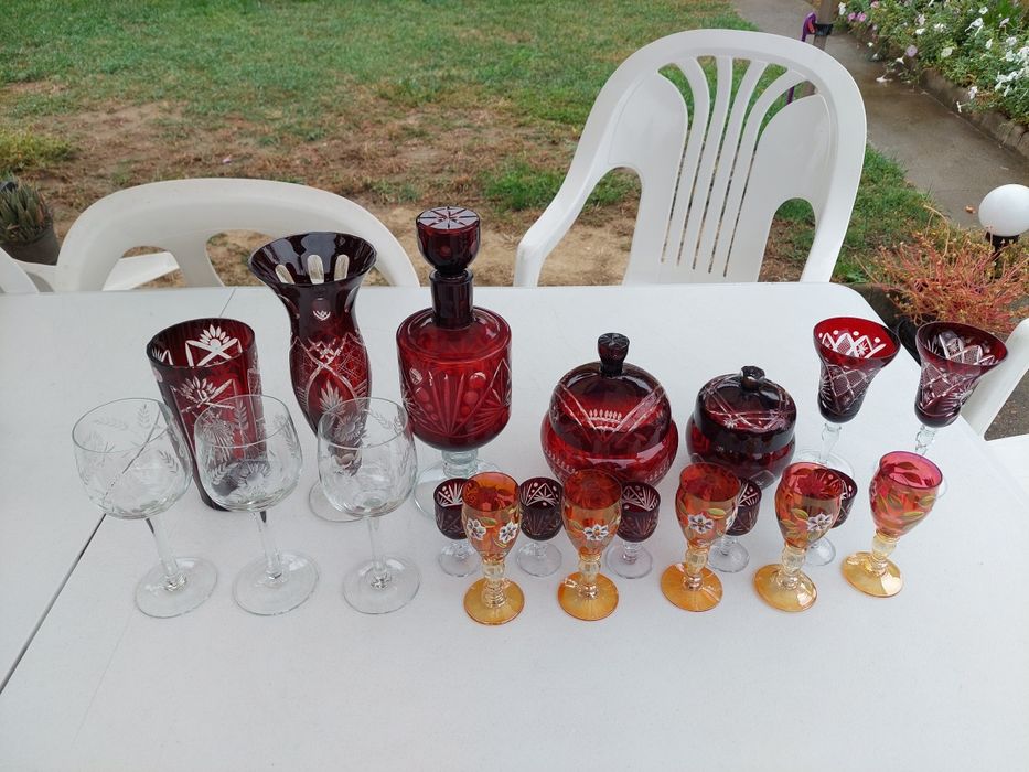 Vand setul de cristal.