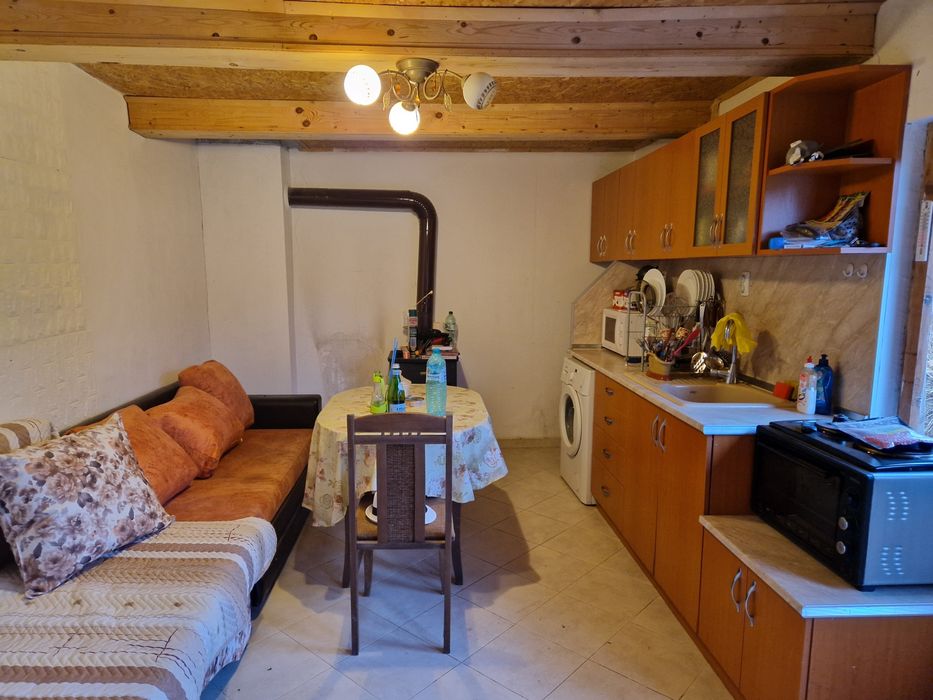 Продава се Къща в с. Златовръх, Област Пловдив - 50 кв.м за 867 €/кв.м - Снимка #1