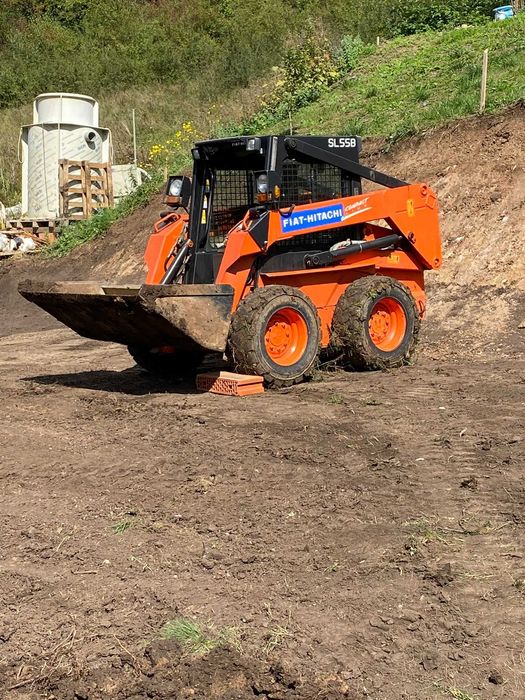 Închiriez mini încărcător Bobcat Cu Operator