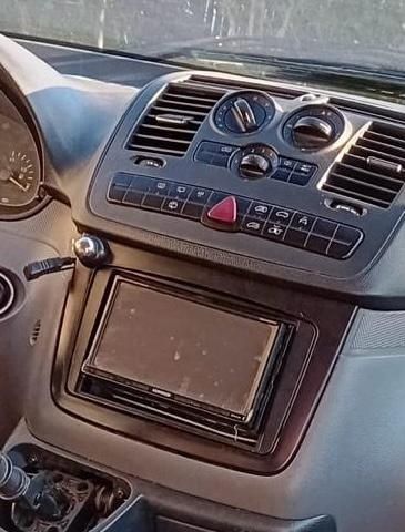 Vând bulbar și navigație Mercedes vito