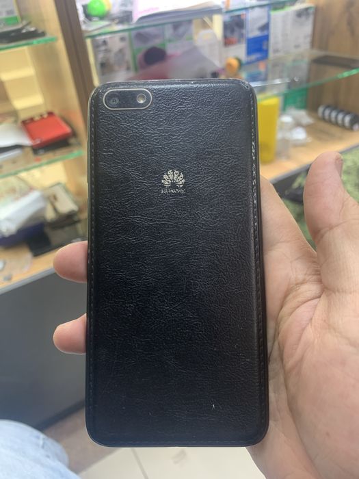 Продаю Huawei y5 лайт