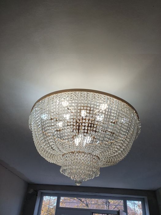 Люстры разные б/у