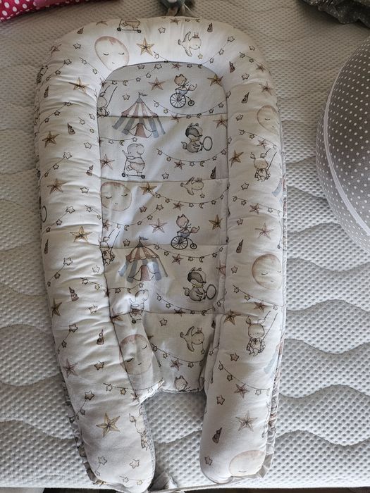 Бебешко гнездо и възглавница за бременни/кърмене