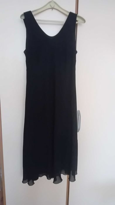 Лятна черна рокля