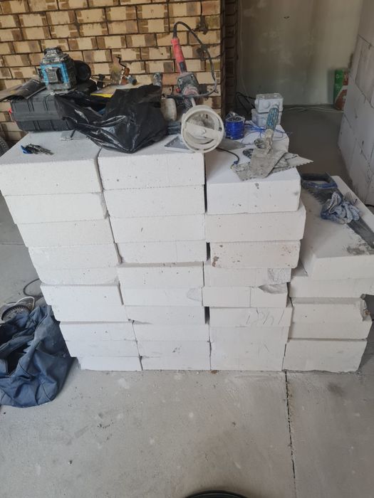 Газоблоки, кирпич