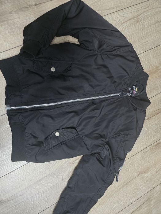 Продам куртку на мальчика