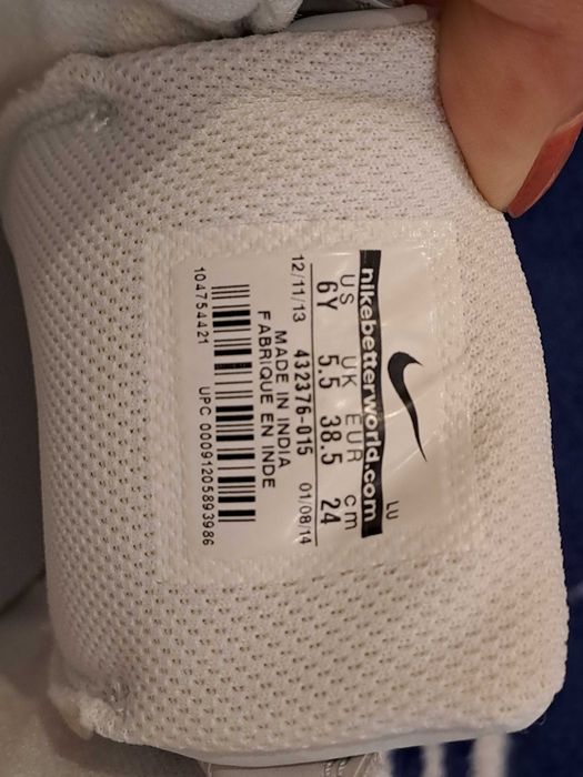 Adidasi Nike originali, noi, cu eticheta, 38,5, reducere pt 2 perechi