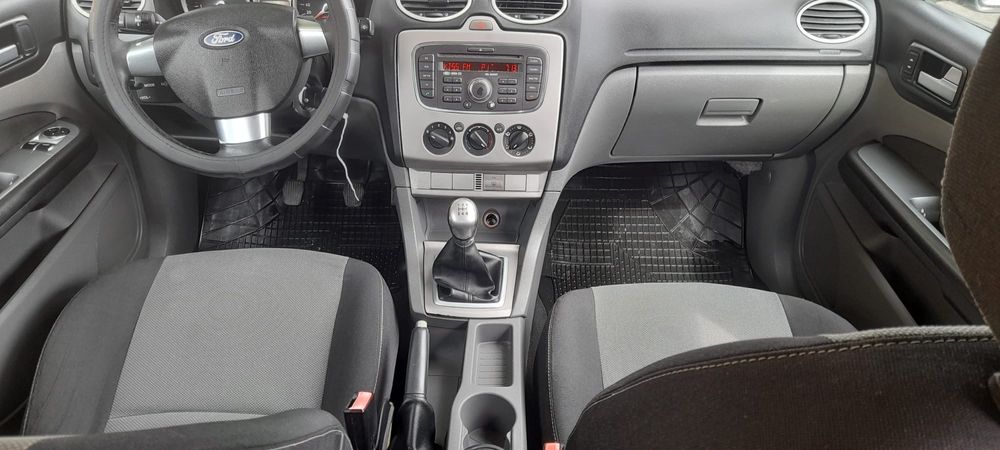 Ford focus benzina 2011